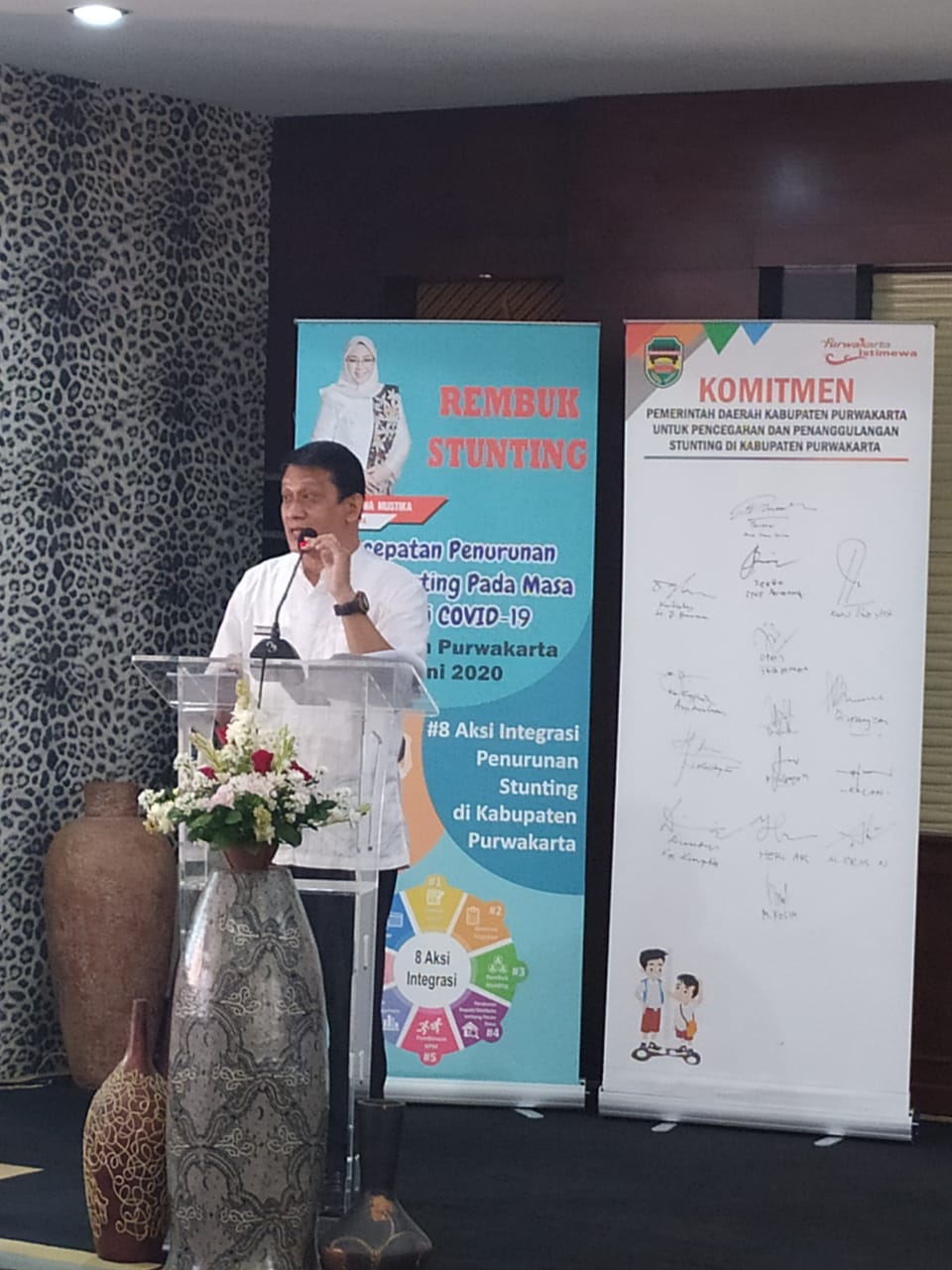 Kepala Bappelitbangda Membuka Acara Rembuk Stunting